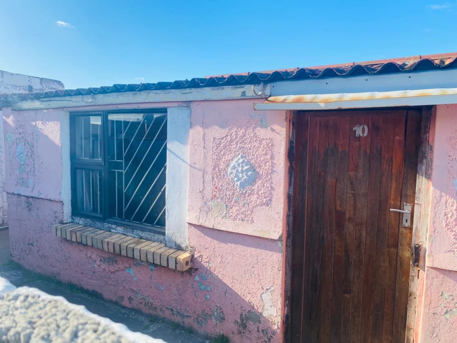 11 Bedroom Property for Sale in Kwazakhele Eastern Cape